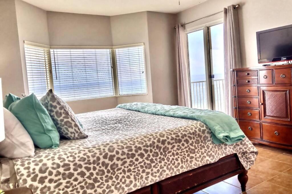Happy Ours 2200 Sq Ft Corner Beachfront Sleeps 12 Panama City Beach Eksteriør billede