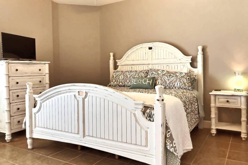Happy Ours 2200 Sq Ft Corner Beachfront Sleeps 12 Panama City Beach Eksteriør billede