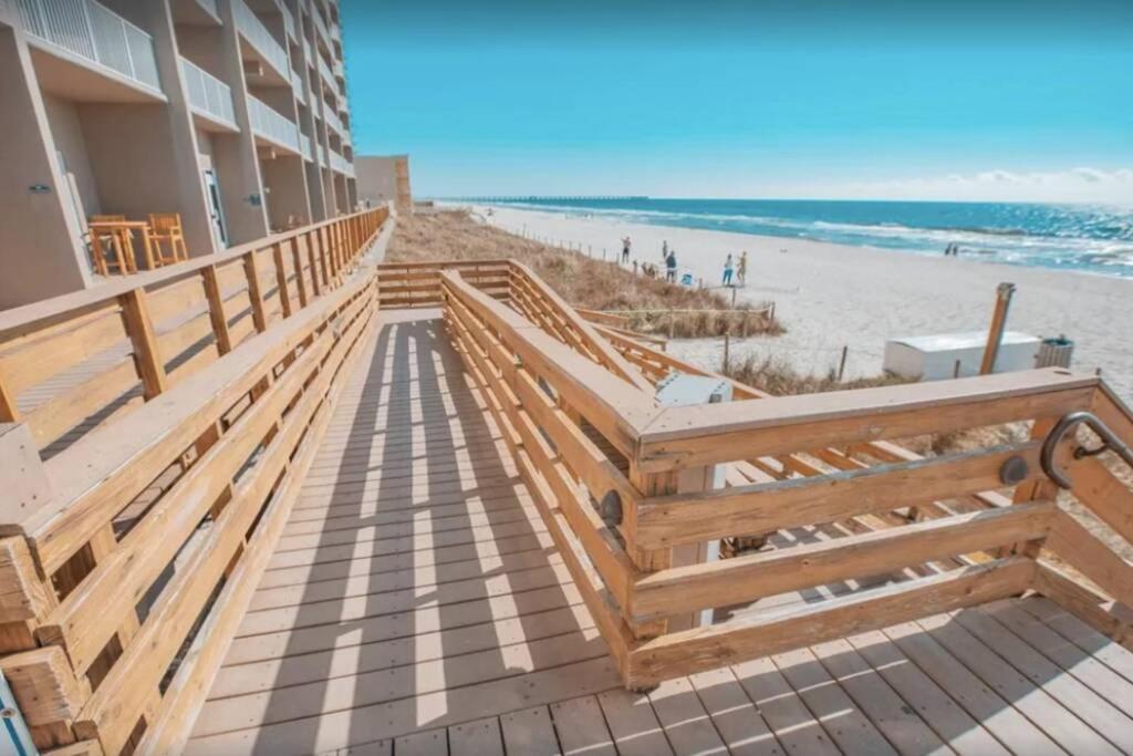 Happy Ours 2200 Sq Ft Corner Beachfront Sleeps 12 Panama City Beach Eksteriør billede