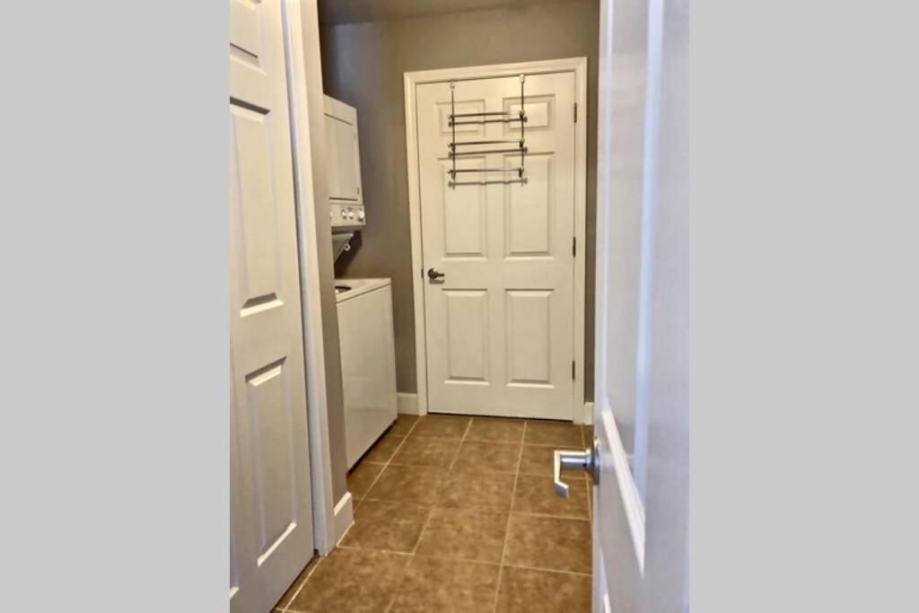 Happy Ours 2200 Sq Ft Corner Beachfront Sleeps 12 Panama City Beach Eksteriør billede