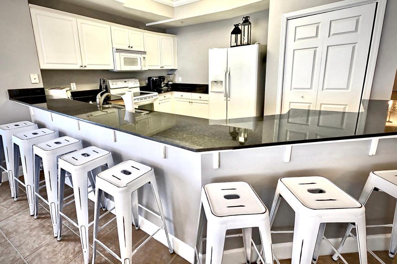Happy Ours 2200 Sq Ft Corner Beachfront Sleeps 12 Panama City Beach Eksteriør billede